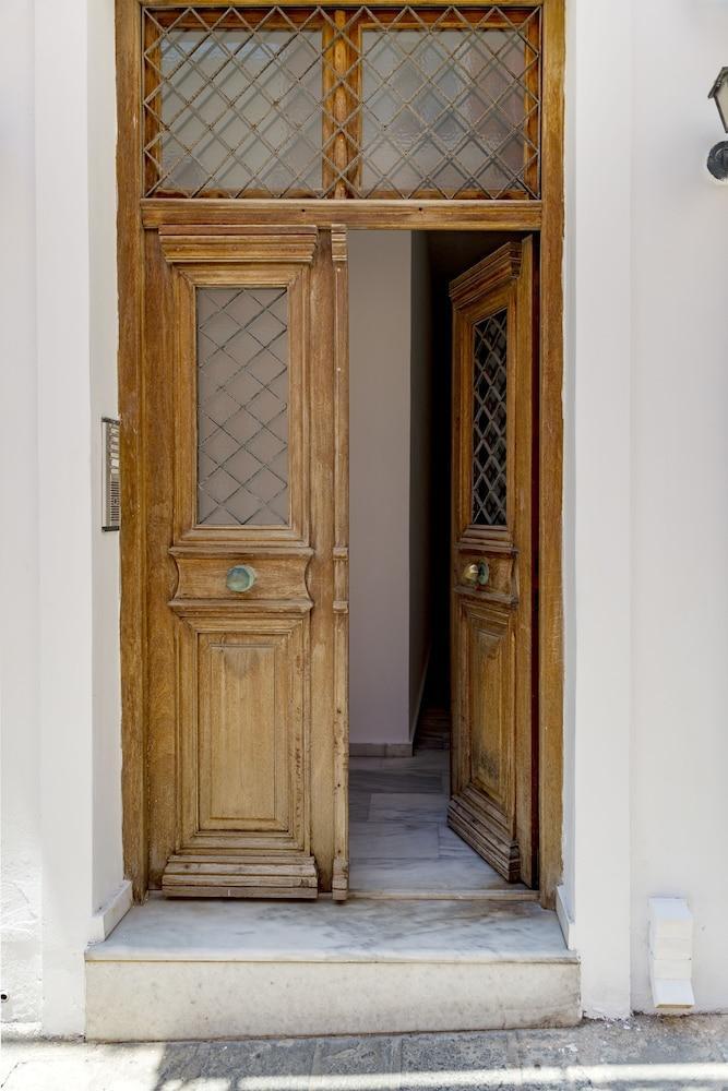 Ethrionplus Two Rooms Apartments Balconies 100 M From The Port Ermoupoli Exteriör bild
