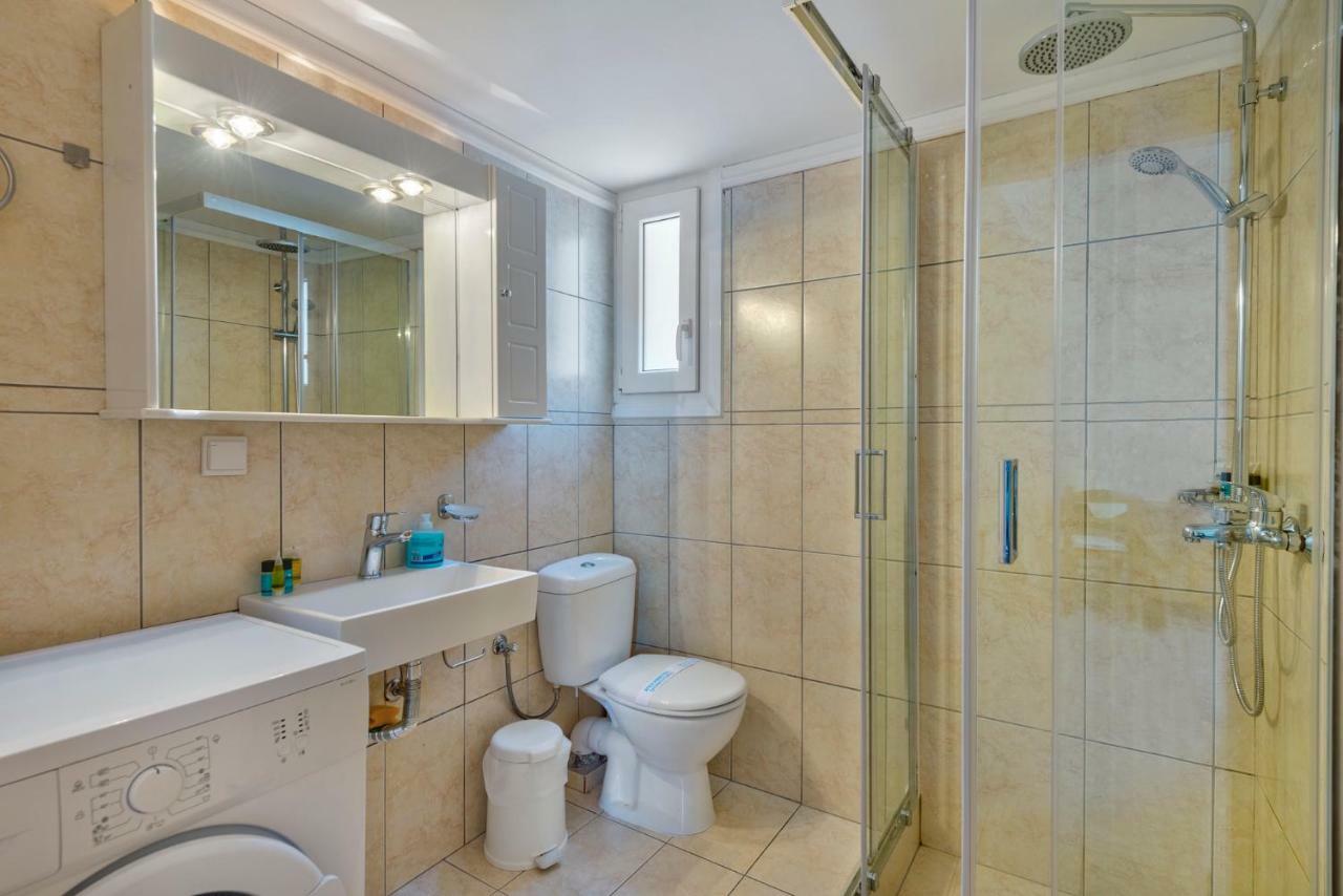 Ethrionplus Two Rooms Apartments Balconies 100 M From The Port Ermoupoli Exteriör bild